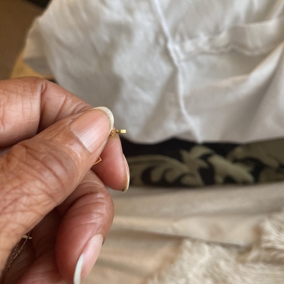 Genuine 18 & 14 karat Gold Necklace & Pendent - Picture 4 of 7